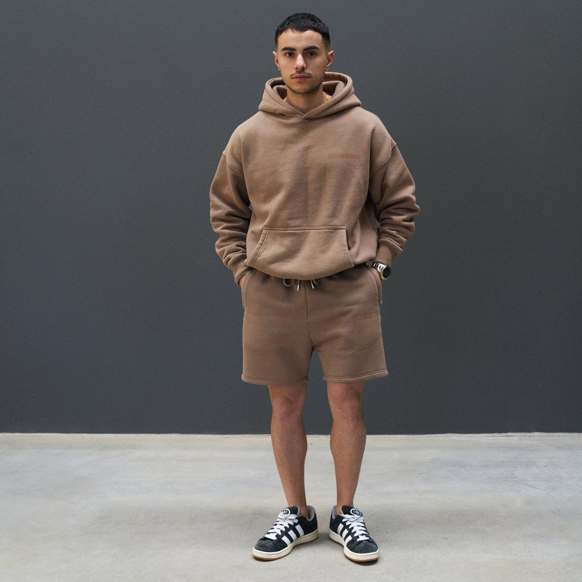 ESSENTIAL SHORTS (MOCHA)