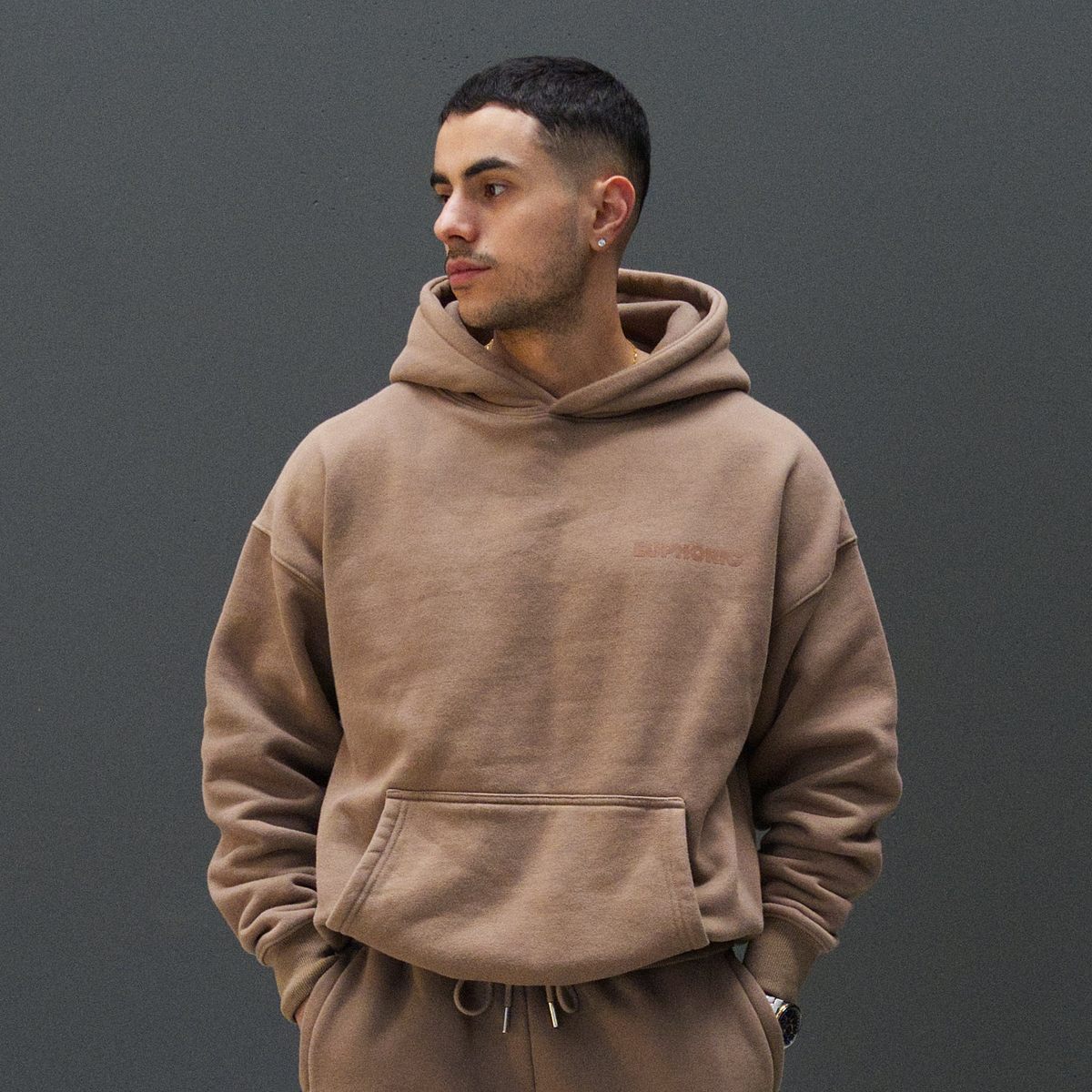 CONJUNTO DE CHÁNDAL EUPHORIC ESSENTIAL (MOCA)
