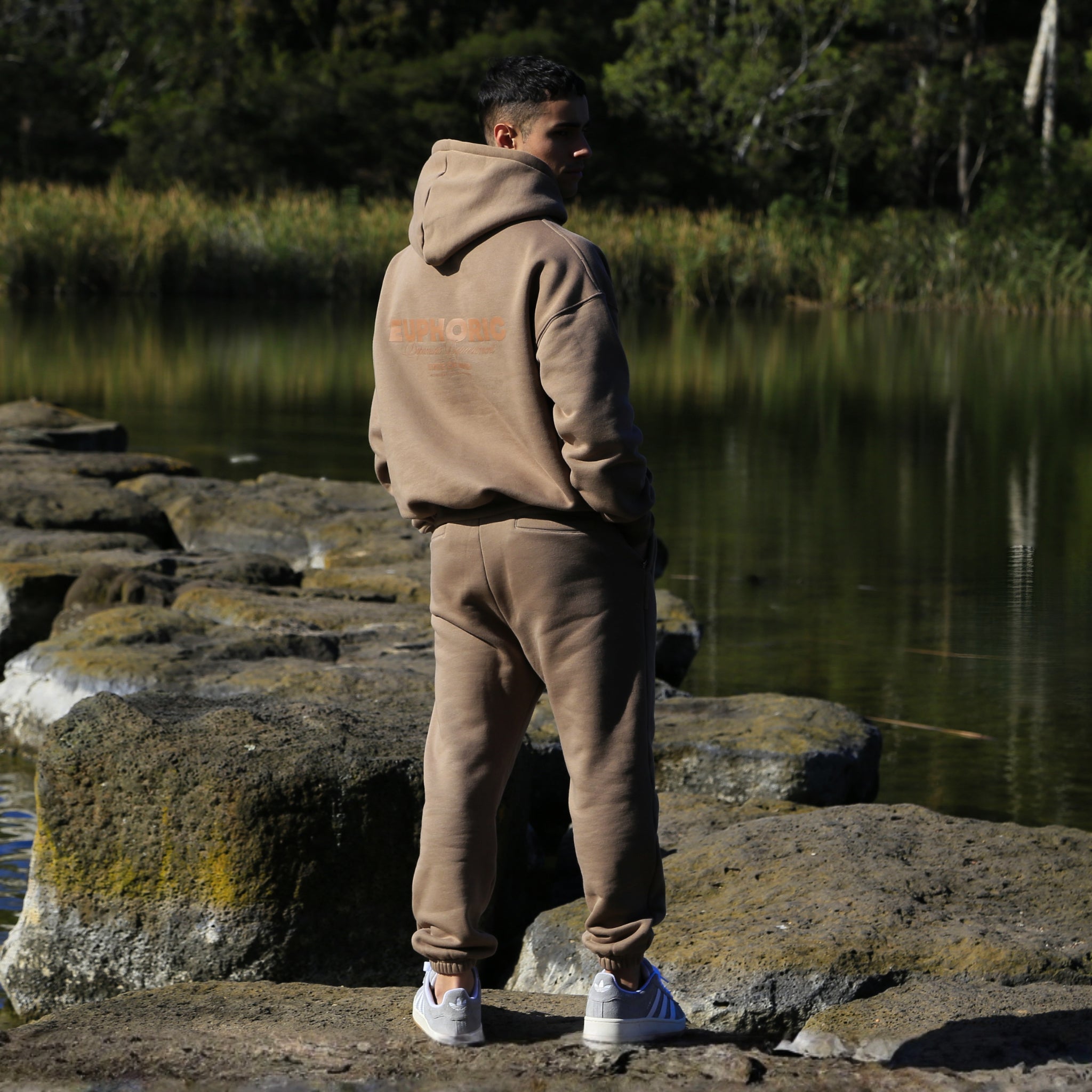 EUPHORIC ESSENTIAL TRACKSUIT SET (MOCHA)